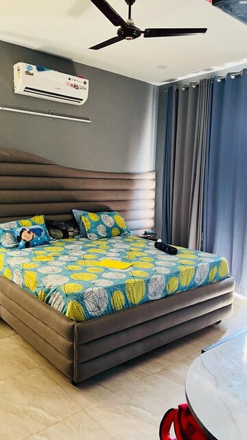 Bedroom in 2 BHK Builder Floor at Trishla City, Patiala Road – for Rent