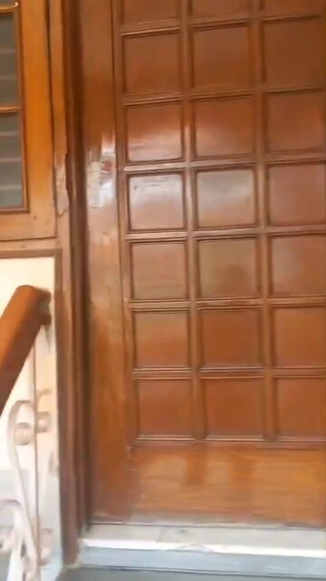 Furnished Amenities in 3 BHK Villa at Raja Garden, Sector 19 – for Rent