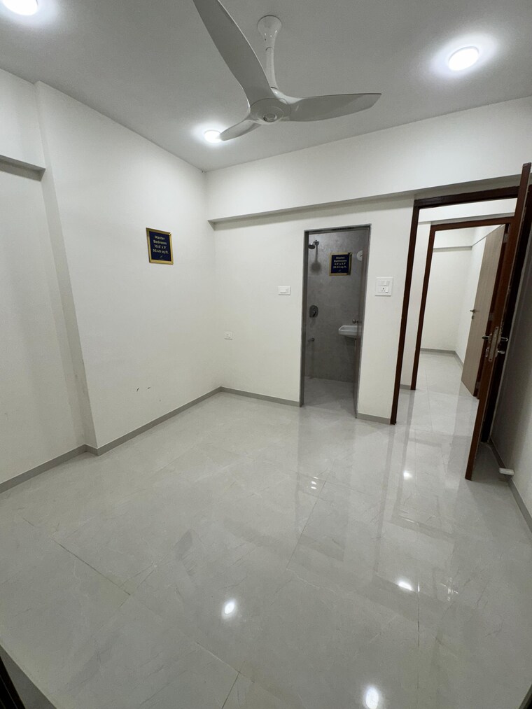 Room, shikara-heights 2 Bedroom 539 Sq.Ft. Apartment In Sion Mumbai 9037562