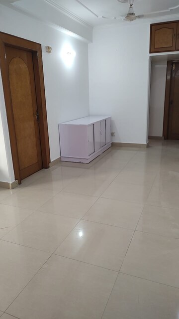 Room in 2 BHK Apartment at Sector 18 Dwarka – for Rent