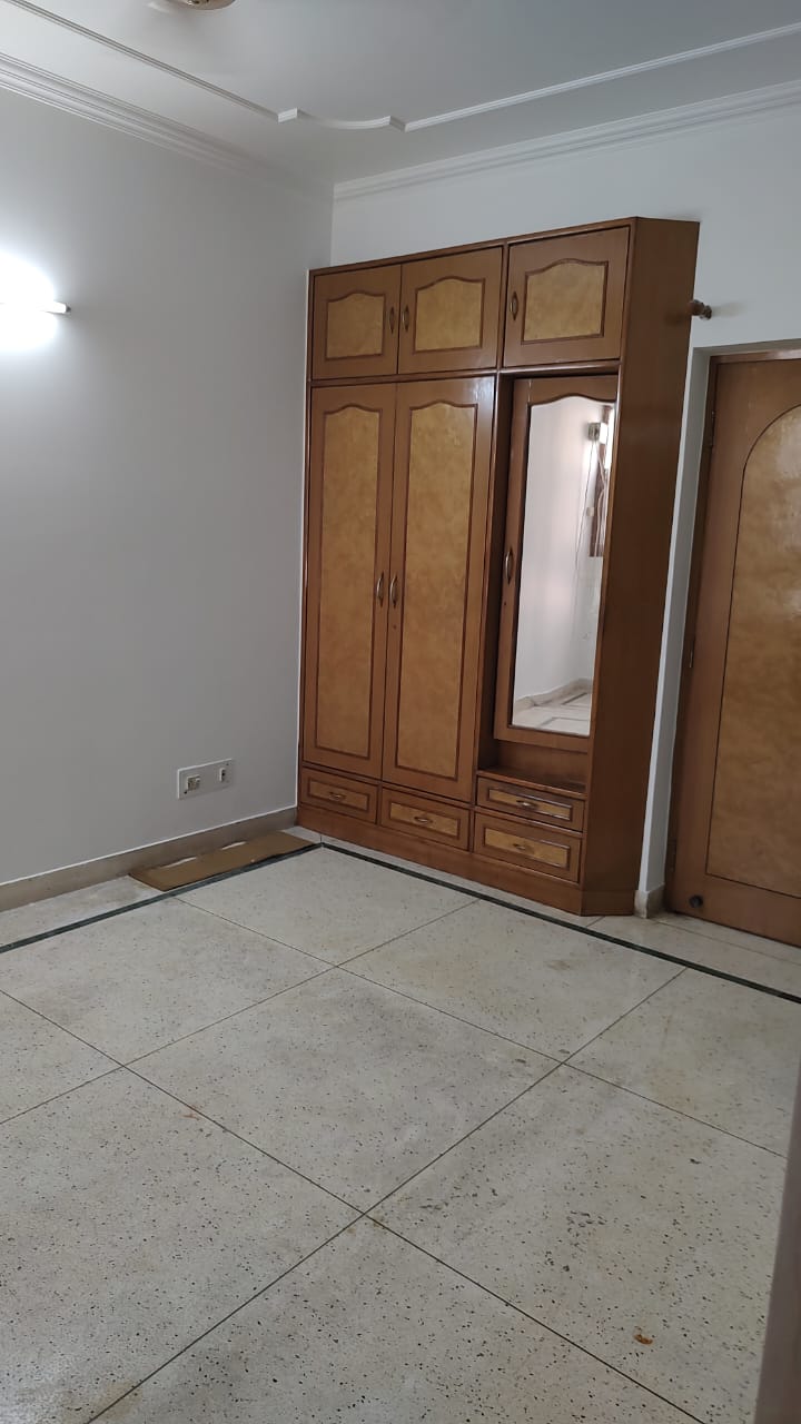 2 BHK + Study Room Apartment For Rent in Ircon Apartment Sector 18