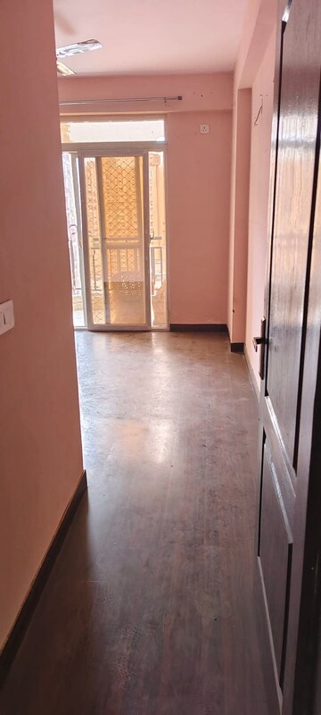 Room in 3 BHK Apartment at Ip Extension – for Rent