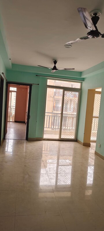 Room in 2 BHK Apartment at Ip Extension – for Rent