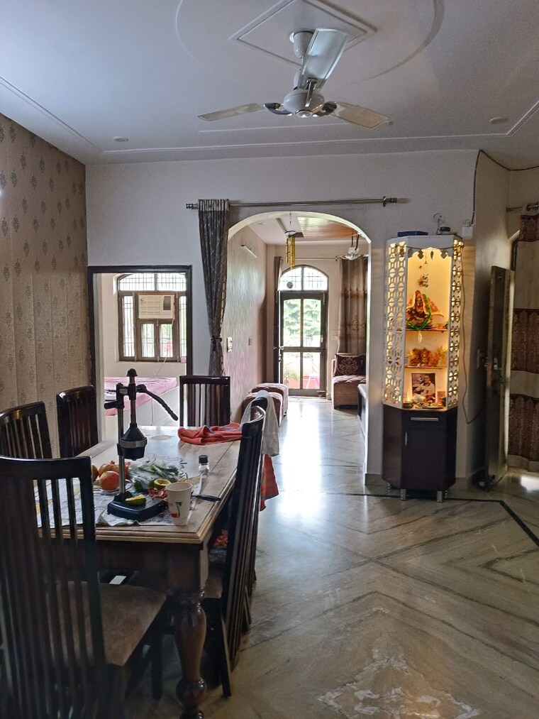 Gym, tarang-orchid 3 Bedroom 200 Sq.Yd. Builder Floor In Sector 28 Faridabad 9037637