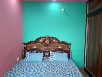 Furnished Amenities in 2 BHK Apartment at Tulip Lemon, Sector 69 – for Rent