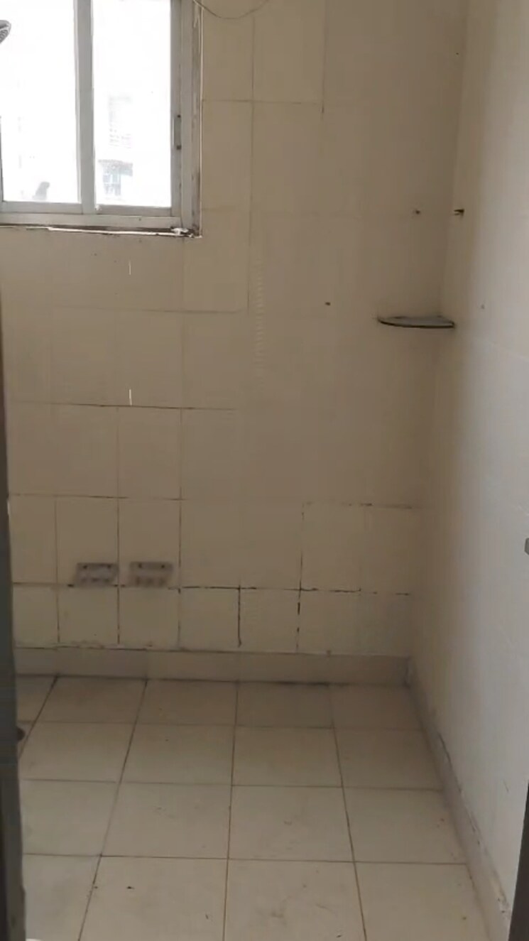 Bathroom, piyush-heights 3 Bedroom 1576 Sq.Ft. Apartment In Sector 89 Faridabad 9037709