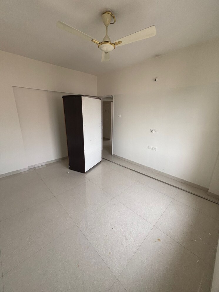 Room, madhuban-apartment 3 Bedroom 1200 Sq.Ft. Apartment In Balewadi Pune 9037720