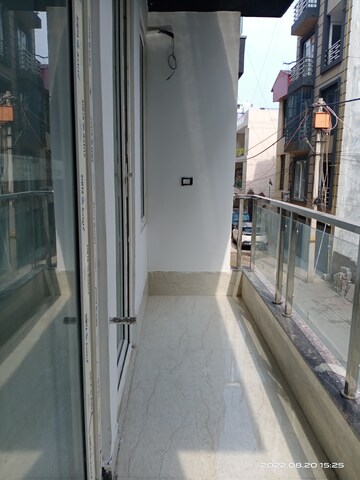 Balcony in 3 BHK Builder Floor at Vasant Kunj – for Rent