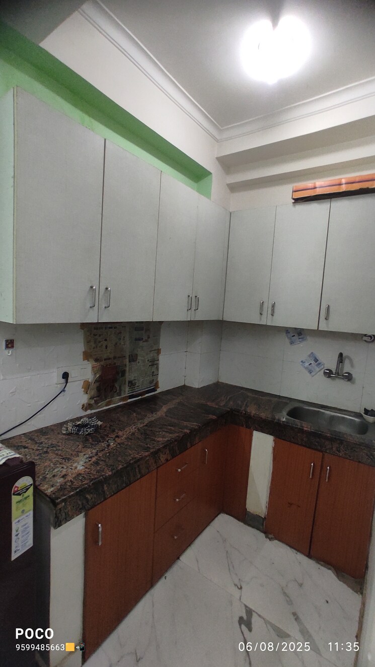 Kitchen, mehrauli gurgaon road 1 Bedroom 500 Sq.Ft. Builder Floor In Mehrauli Gurgaon Road Delhi 9037743