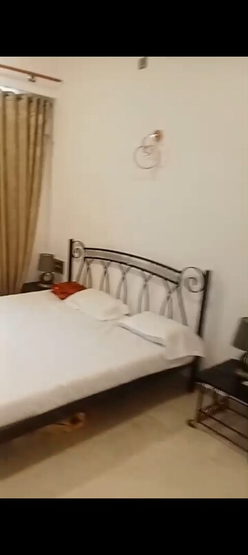 Bedroom in 2.5 BHK Apartment at Marathon Monte South, Byculla West – for Rent