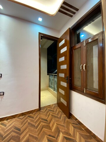 Room in 3 BHK Builder Floor at Sector 17 Dwarka – for Rent
