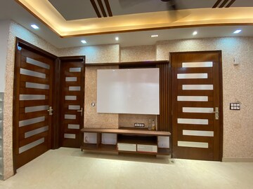 Room in 3 BHK Builder Floor at Sector 17 Dwarka – for Rent