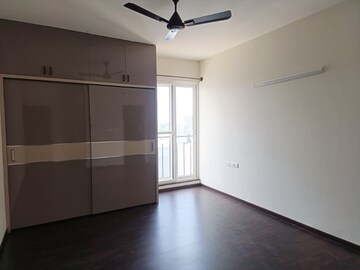 Room in 3 BHK Apartment at Puravankara Purva Zenium, Hosahalli – for Rent