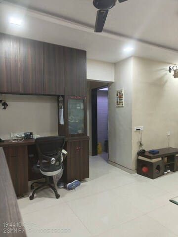 Study Room in 1 BHK Apartment at Ishan CHS Matunga, Matunga East – for Rent