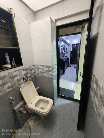 Attached Bathroom in 1 BHK Apartment at Ishan CHS Matunga, Matunga East – for Rent