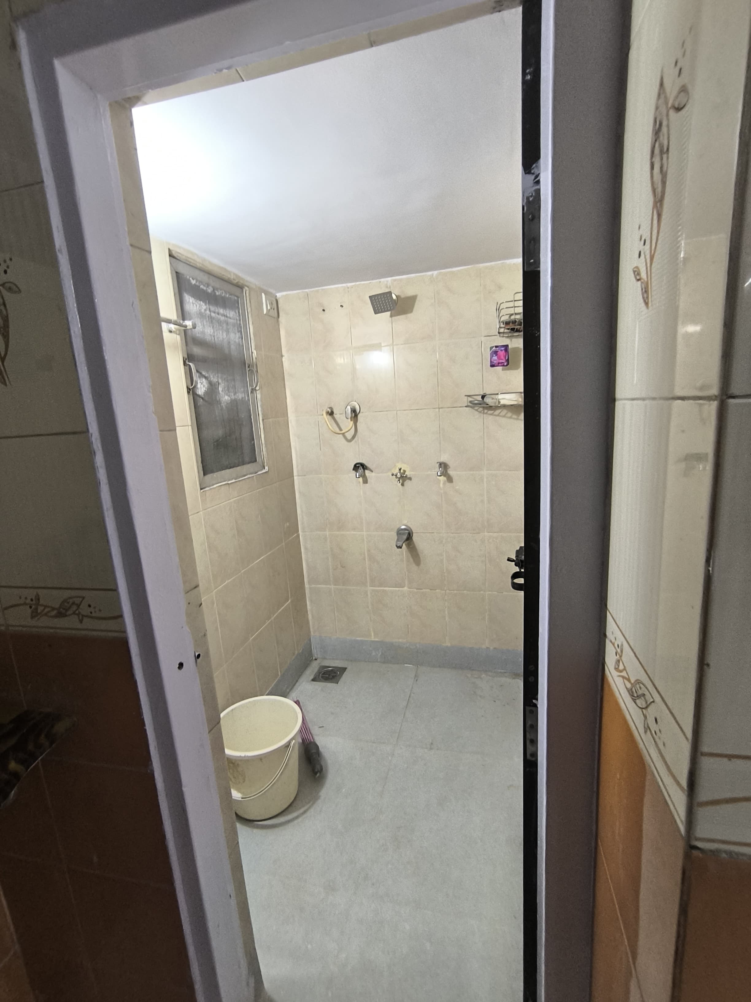 1.5 BHK + Extra Room Apartment For Sale in Sri Ram Park CHS