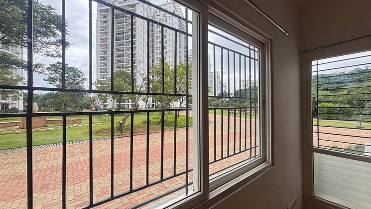 Balcony, prestige-shantiniketan 4 Bedroom 2912 Sq.Ft. Apartment In Whitefield Bangalore 9037840