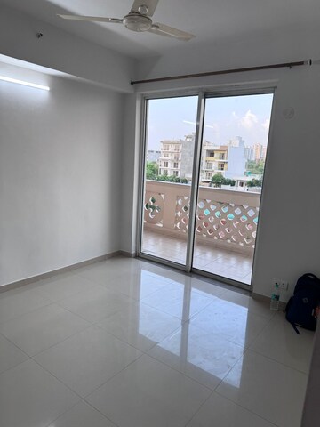 Room in 3.5 BHK Apartment at DLF New Town Heights III, Sector 91 – for Rent