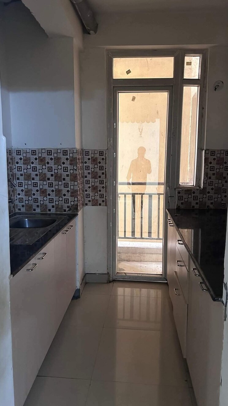 Kitchen, ip extension 2 Bedroom 1000 Sq.Ft. Apartment In Ip Extension Delhi 9037883