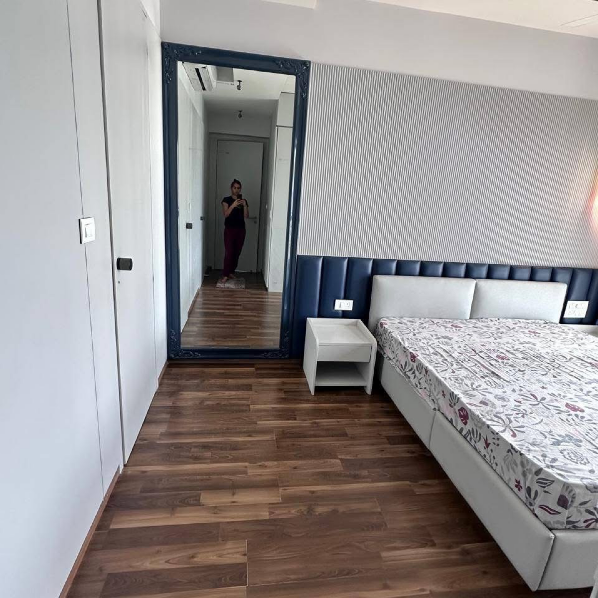 3 BHK + Pooja Room 1200 Sq.Ft. Apartment in Saroj Apartment Matunga