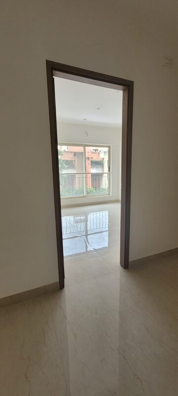 Room in 3 BHK Apartment at Supreme Estia Phase 1, Baner – for Rent