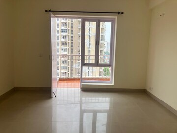 Room in 3 BHK Apartment at Shiv Sai Ozone Park, Sector 86 – for Rent