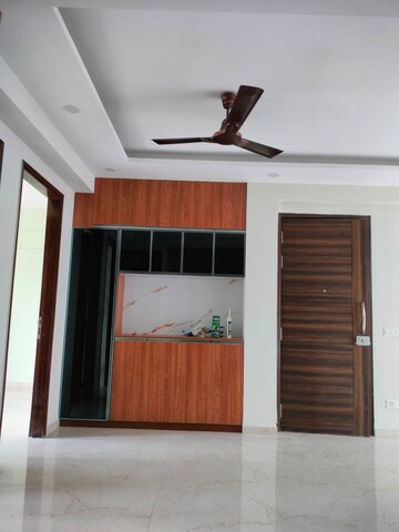 Room in 2.5 BHK Builder Floor at M3M Soulitude, Sector 89 – for Rent