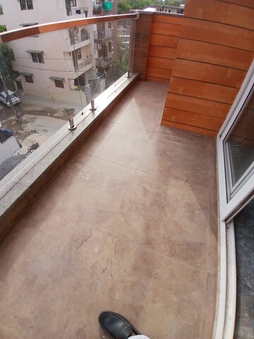 Balcony in 2 BHK Builder Floor at Sector 46 – for Rent