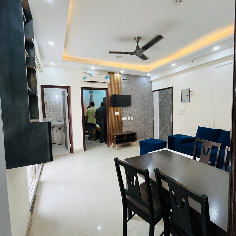 Team Area, sg-grand 2 Bedroom 930 Sq.Ft. Apartment In Morti Ghaziabad 9037948