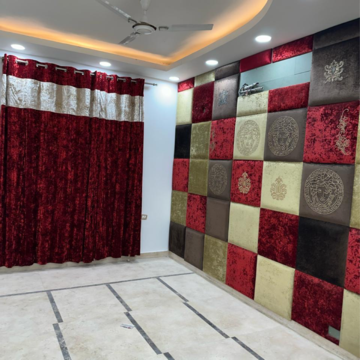 Bedroom in 6 BHK Independent House at Sector 39 – for Rent
