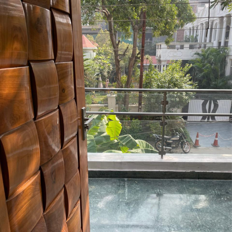 Balcony, sector 39 6 Bedroom 200 Sq.Mt. Independent House In Sector 39 Noida 9037976