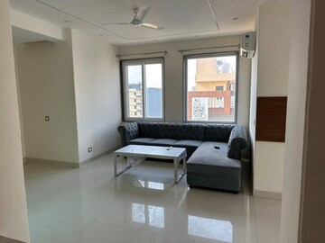 Living Room in 4 BHK Apartment at DLF Westend Heights, Sector 53 – for Sale