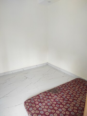 Room in 3 BHK Apartment at Turner Road – for Sale