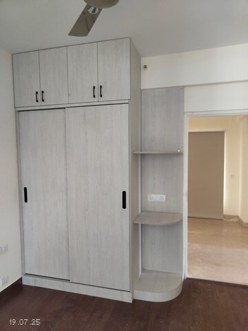 Room in 3 BHK Apartment at Bestech Park View Altura, Sector 79 – for Rent