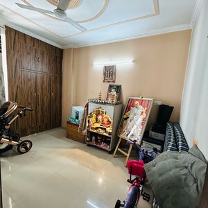 Team Area in 3 BHK Apartment at Ushay Towers, New Tara Nagar – for Sale