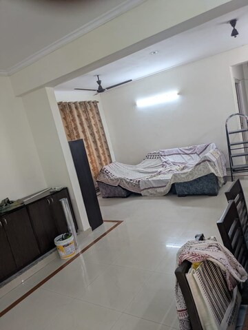 Team Area in 3 BHK Apartment at Orchid Petals, Sector 49 – for Rent