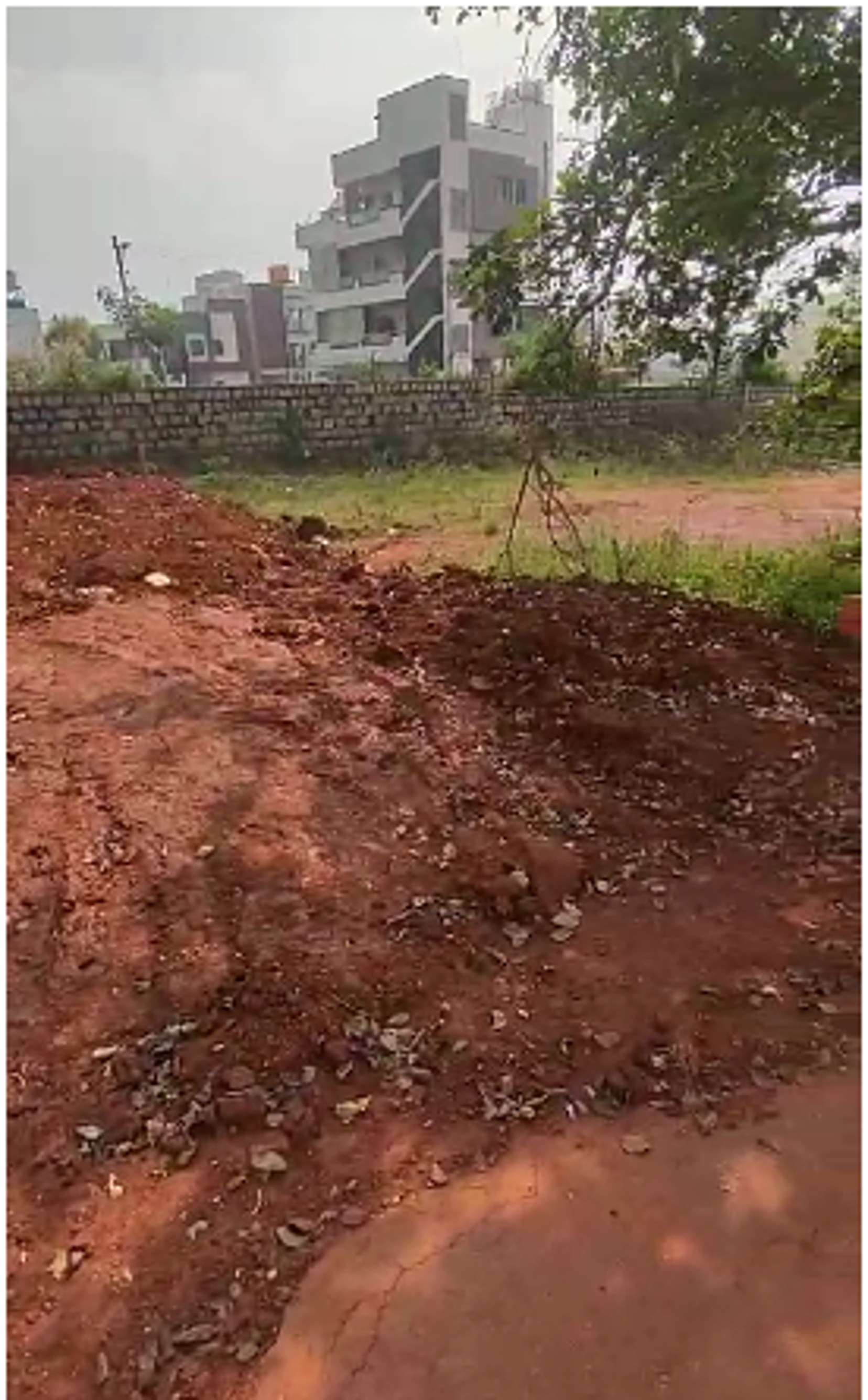 Plot For Sale in Jakkuru