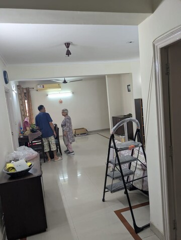 Team Area in 4 BHK Apartment at Orchid Petals, Sector 49 – for Rent