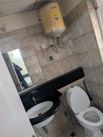 Furnished Amenities in 4 BHK Apartment at Orchid Petals, Sector 49 – for Rent