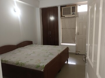 Bedroom in 2 BHK Apartment at Supertech Cape Town, Sector 74 – for Rent