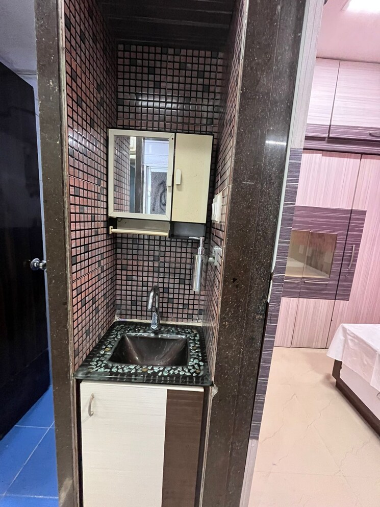 Exterior View, isa-royal-palace 1 Bedroom 489 Sq.Ft. Apartment In Prabhadevi Mumbai 9038095