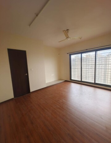 Room in 4 BHK Apartment at Acme Ozone, Manpada – for Rent