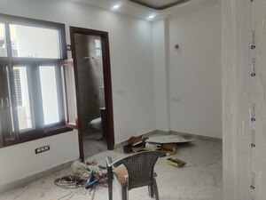 Team Area in 3 BHK Builder Floor at Malviya Nagar – for Sale