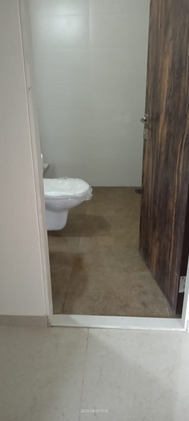 Bathroom, dosti-group-imperia 4 Bedroom 1500 Sq.Ft. Apartment In Manpada Thane 9038133