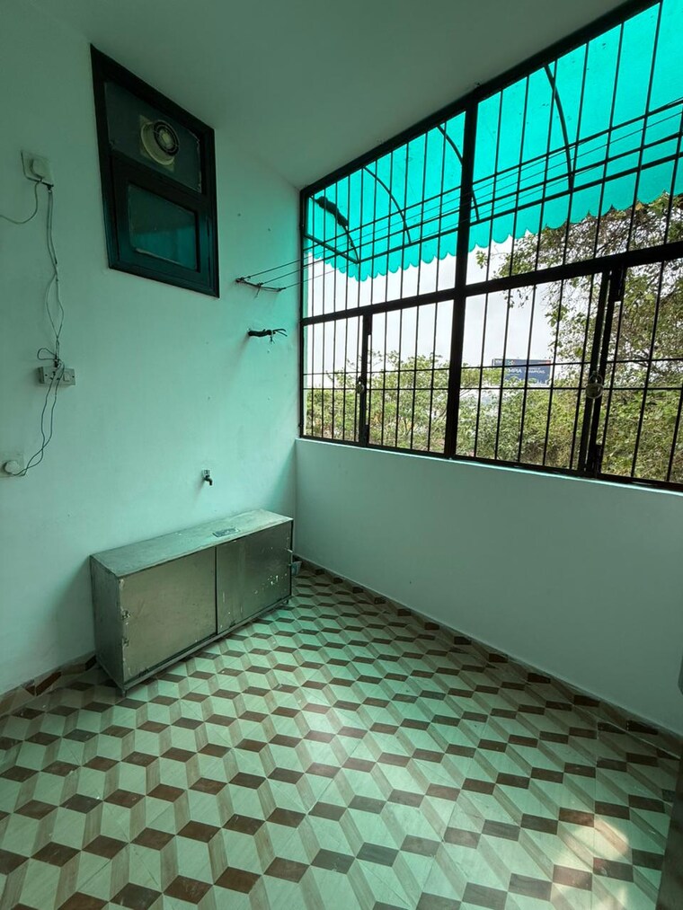 Balcony, ambala highway 3 Bedroom 1100 Sq.Ft. Builder Floor In Ambala Highway Zirakpur 9038171