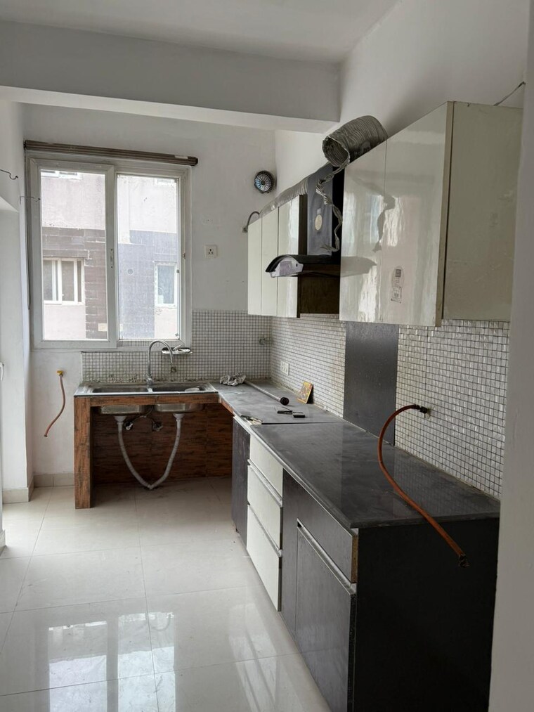 Kitchen, ambala highway 3 Bedroom 1100 Sq.Ft. Builder Floor In Ambala Highway Zirakpur 9038171