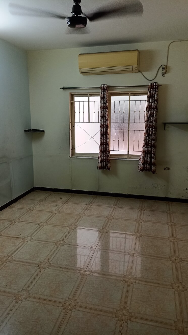 Room, jivraj park 2 Bedroom 990 Sq.Ft. Apartment In Jivraj Park Ahmedabad 9038166