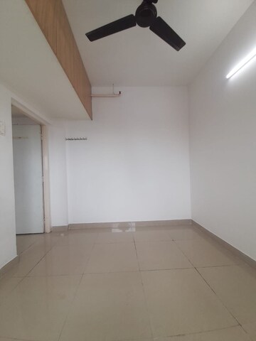 Room in 1 BHK Apartment at Goregaon West – for Rent