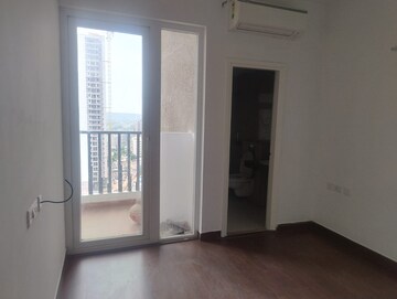 Room in 3 BHK Apartment at Mapsko Mount Ville, Sector 79 – for Rent
