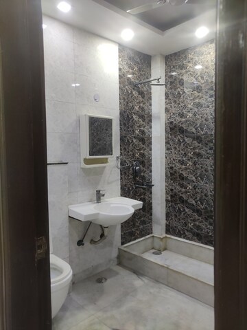 Bathroom in 3 BHK Independent House at Sector 46 – for Rent